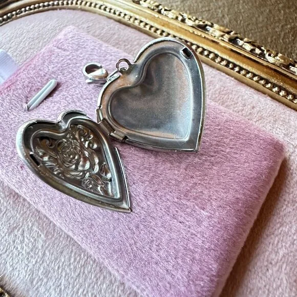 Heart Locket Charm Pendant With Floral Design In Stainless Steel Lobster Clasp - Picture 10 of 16